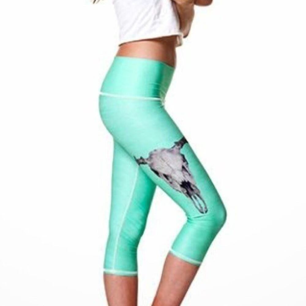Teeki Leggings Crop XS Green Yoga Pilates Deer Medicine Festival Boho Capri - Picture 3 of 8